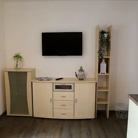 アパート Haus Schoenblick ノイシュティフト・イム・シュトゥーバイタール